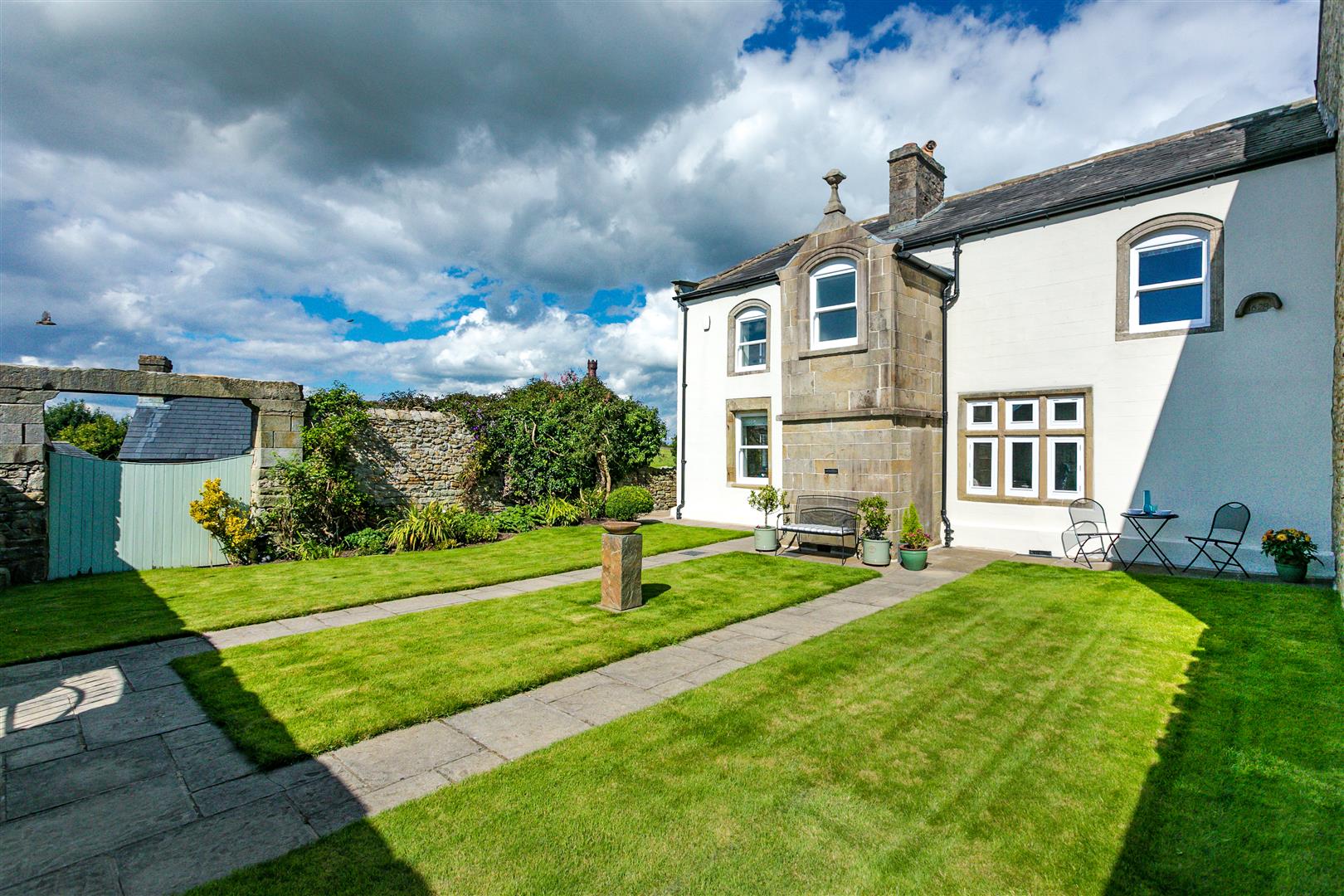 The Old Farmhouse, 2 Middle Highfield, Aughton, Lancaster, LA2 6PQ